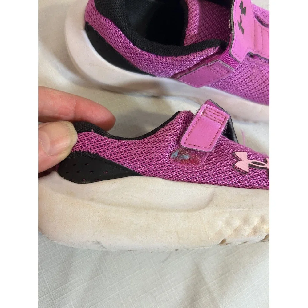 Under Armour Sneakers 9K Purple Black Hook and Loop Athletic Kids